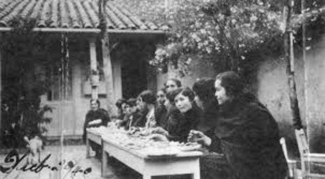 Primer Escuela De Servicio Social de Caracter Universitario