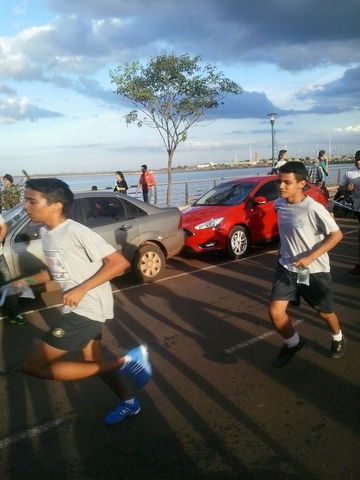 LA MARATÓN DEL DÍA DE LA ARMADA