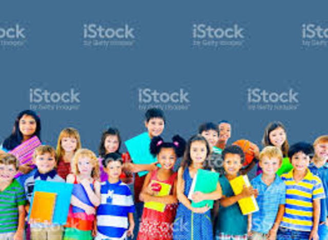 como es la edad moderna de los niños y adolescentes