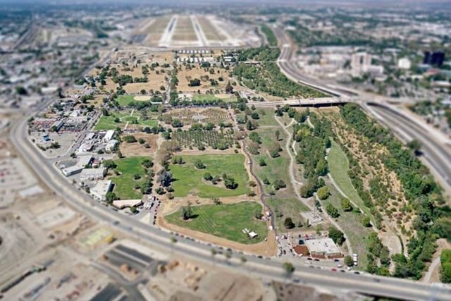 美国瓜的亚纳滨河公园景观规划 Guadalupe River Park