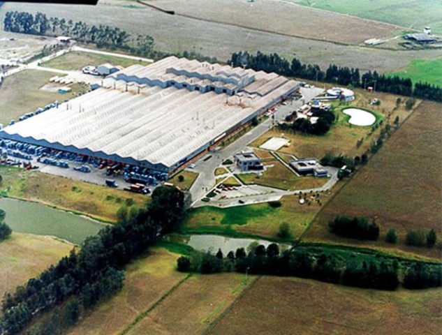 Renovacion de fabricas de Corona