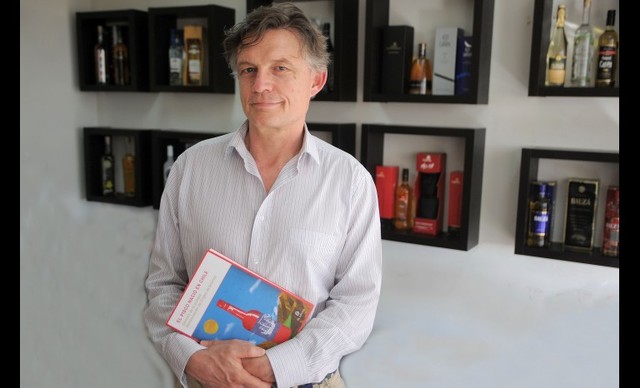 lanzan libro “el pisco nació  en chile ”