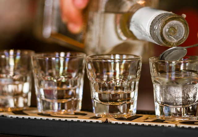 "Aguardiente de uva"