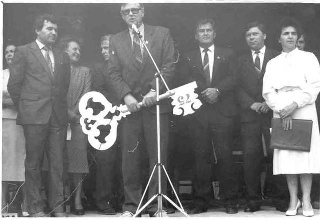 Открытие школы. В эксплуатацию введено новое типовое здание.