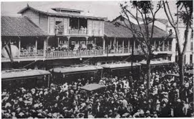 se inaugura el tranvia.