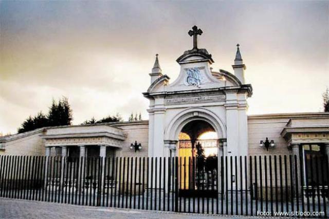 el cementerio central