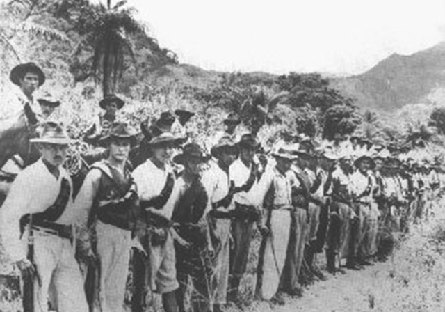 El crecimiento de las guerrillas liberales en los llanos, y los golpes que han propiciado al ejército, lleva la violencia a los centros urbanos.