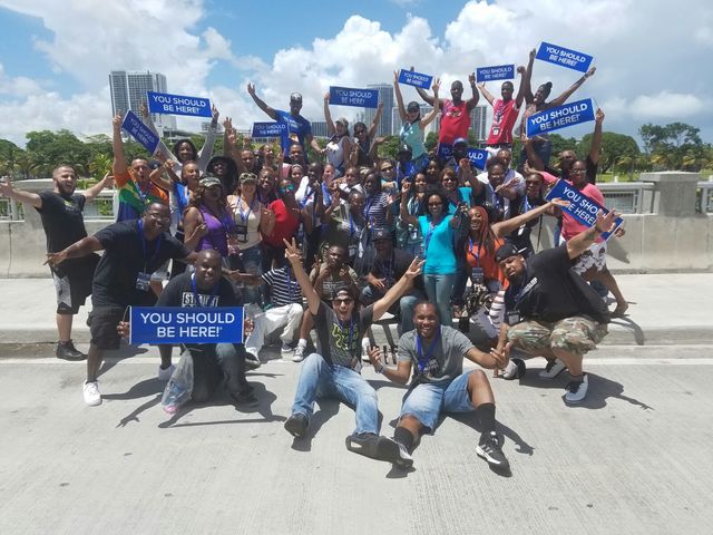 Mi padre encontro un trabajo mayor.