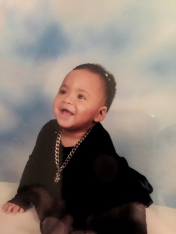 Mi hermana menor nacio el 4 de noviembre del 2008