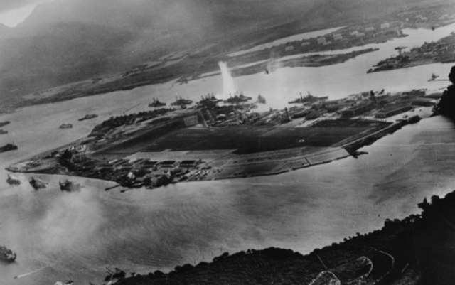 American troops moved to Pearl Harbor