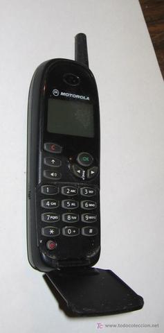 Primer teléfono móvil