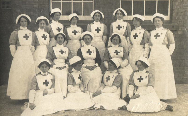 Canadian nurses began heading overseas to serve in World War 1