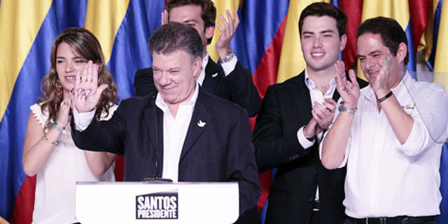 Juan Manuel Santos es reelegido