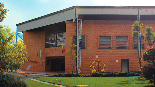 Maquinas de ejercicio del coliseo