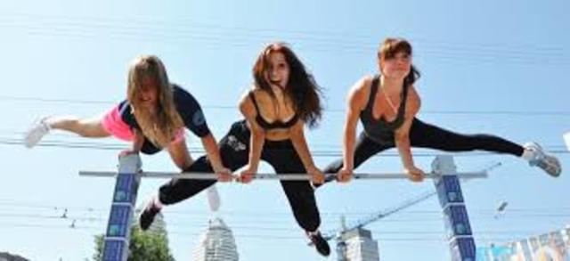 женщины в воркауте