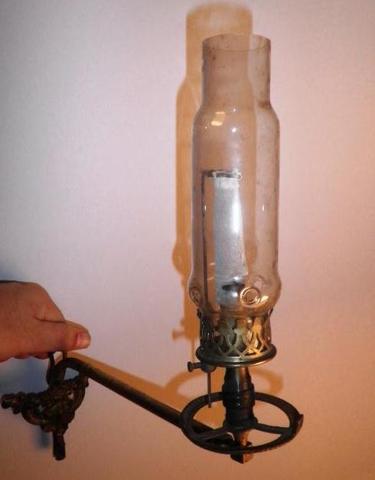 Utilización de los gases de carbono como generadores de luz