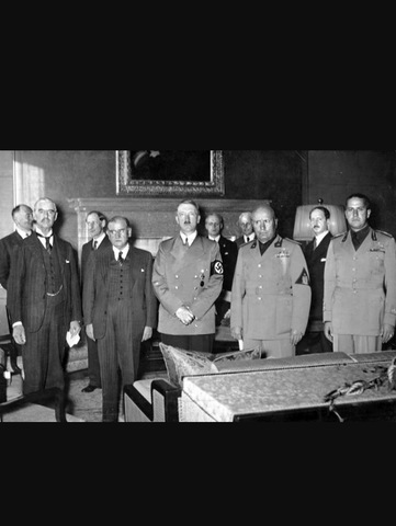 German breaks the Munich  Agreement