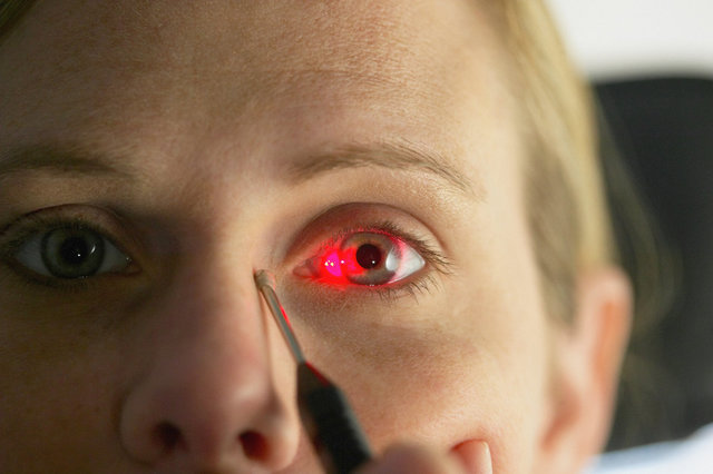 Escáner de retina portátil