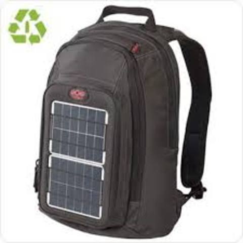MOCHILA CON ENERGIA SOLAR