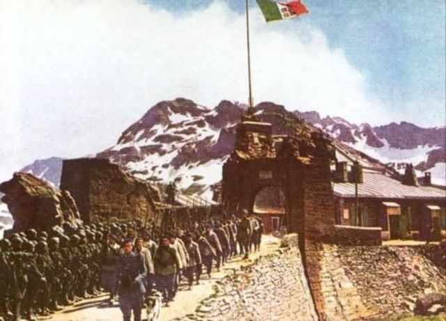 Italia entra a la guerra