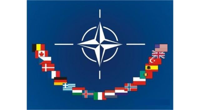 La creación de alianzas militares