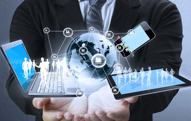 VISITA A MARKETING WEB Y LOGÍSTICA