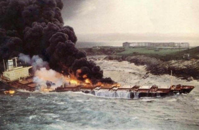 ACCIDENTE DEL PETROLERO "ANDROS PATRIA"