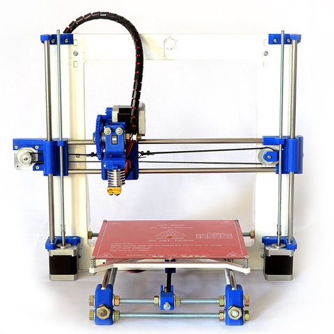 Impresora 3D en forma de kit.