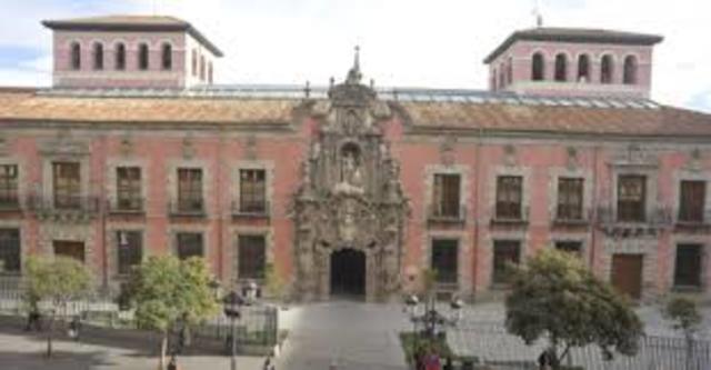 Museo en puerta
