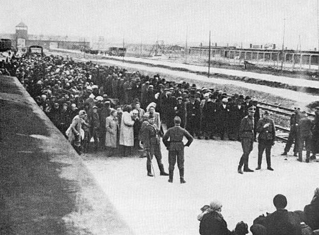 Deportação de muitos judeus