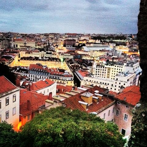 Mis amigos y yo fuimos a Lisboa, Portugal.