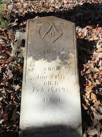 Lewellen Powell dies