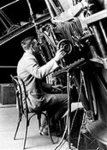 Edwin Hubble and the Hooker Telescope