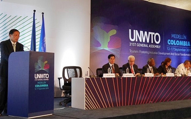 Carta del Turismo y el Código del Turista