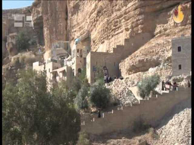 San Juan Crisóstomo intenta persuadir a los padres cristianos de internar a sus hijos en los monasterios de los monjes del desierto