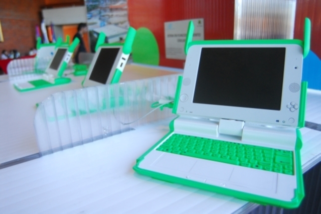 PLAN CEIBAL INGRESA A LAS ESCUELAS PRIVADAS