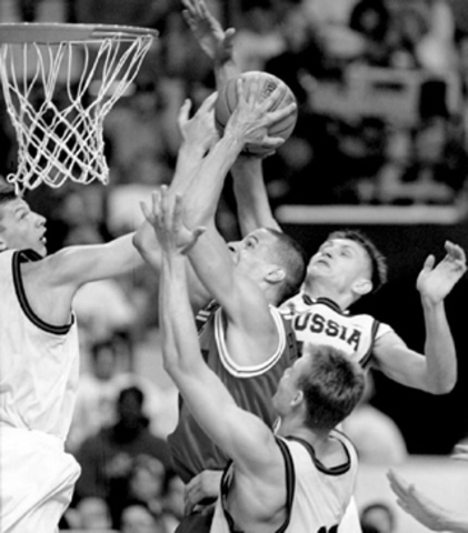 PRIMER JUEGO IINTERNACIONAL