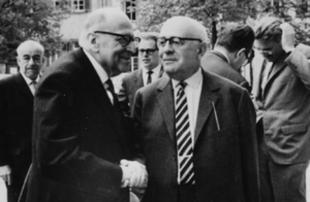 "La Industria Cultural": Adorno y Horkheimer