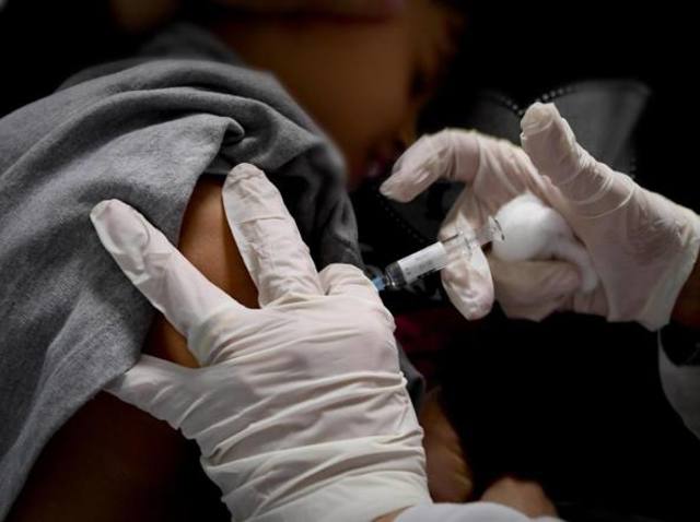 «Ha una patologia legata a un vaccino» Il giudice: va risarcita