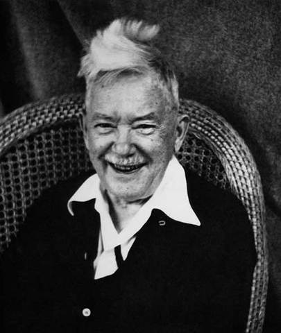 William Addison Dwiggins utilizó por primera vez el término "diseñador gráfico".