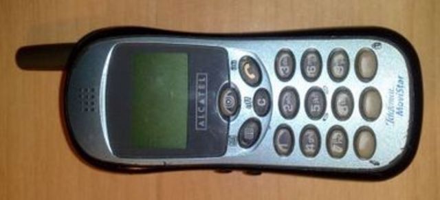 MI PRIMER TELEFONO MÓVIL.