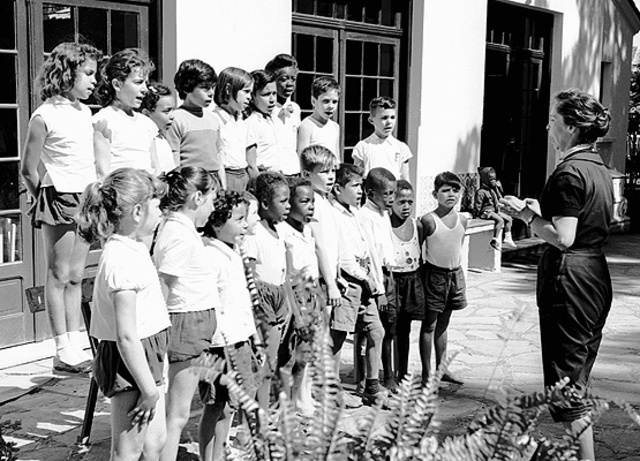 1975 - Ano de Ingresso na escola.