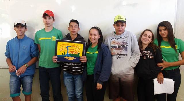 2003 terminei o 3° ano do Ensino Médio.