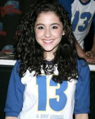 Ganha premio pela peça "13" da Broadway