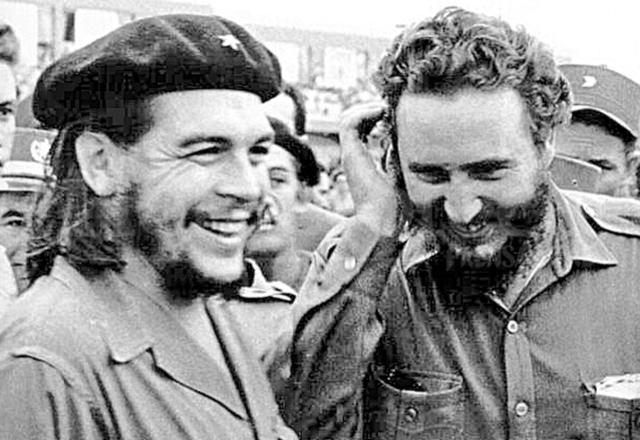 Fidel Castro derroca a Fulgencio Batista