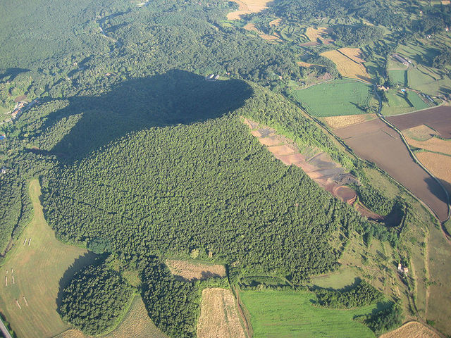 El Croscat, el volcà català més recent