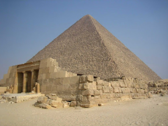 pyramid of cheops