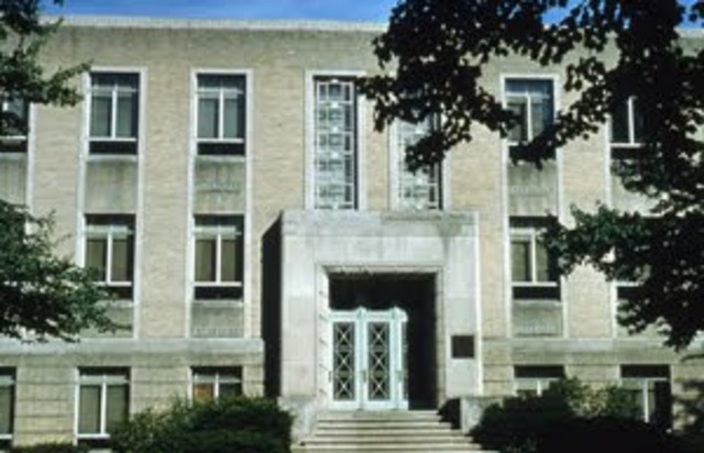 16.- Primera Universidad Adventista