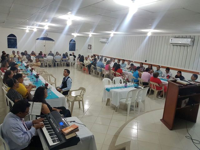 I CELEBRATED THE DINNER OF DE LORD IN MY CHURCH