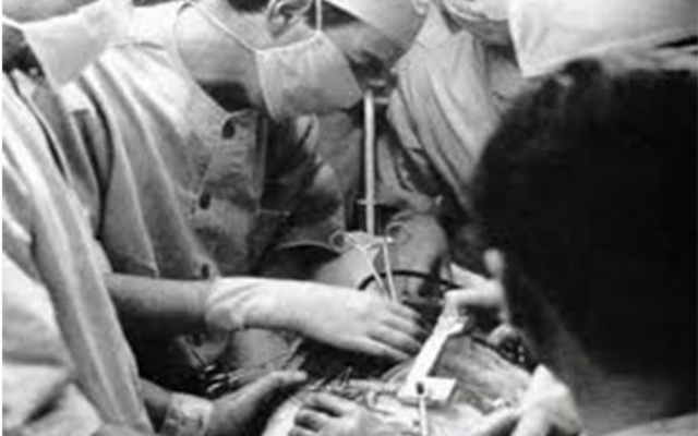 первая пересадка сердца и печени